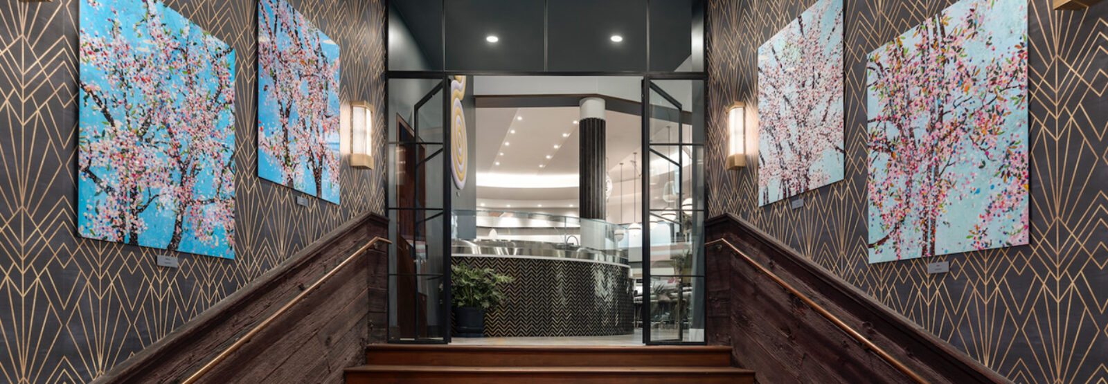 Intrepid Steak, seafood & raw bar - Hamilton Princess