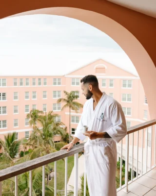 Reflect on your most Bermudaful moments. ✨ Voting is underway for @CNTraveler's 2025 Readers' Choice Awards—and The Pink Palace is shining on the shortlist. Share your top memories via a short survey and you could win a sensational sojourn for two, courtesy of Condé Nast. Tap our Link in Bio for details. #HamiltonPrincess

(📷: @ProbablyTrey & @Finding.Jules)